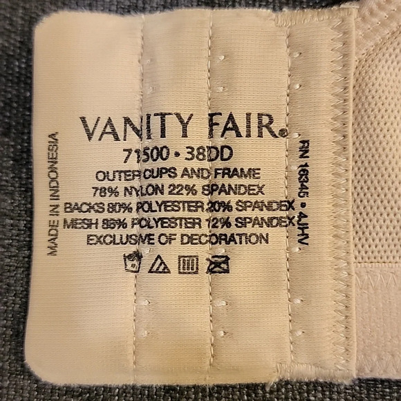 Vanity Fair Wireless Supportive Medium Impact Sports Bra Size 38DD - Picture 5 of 6